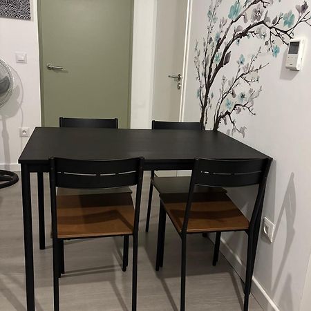 Villejuif - Metro Leo Lagrange - 2 Pieces Avec Balcon Ngoại thất bức ảnh